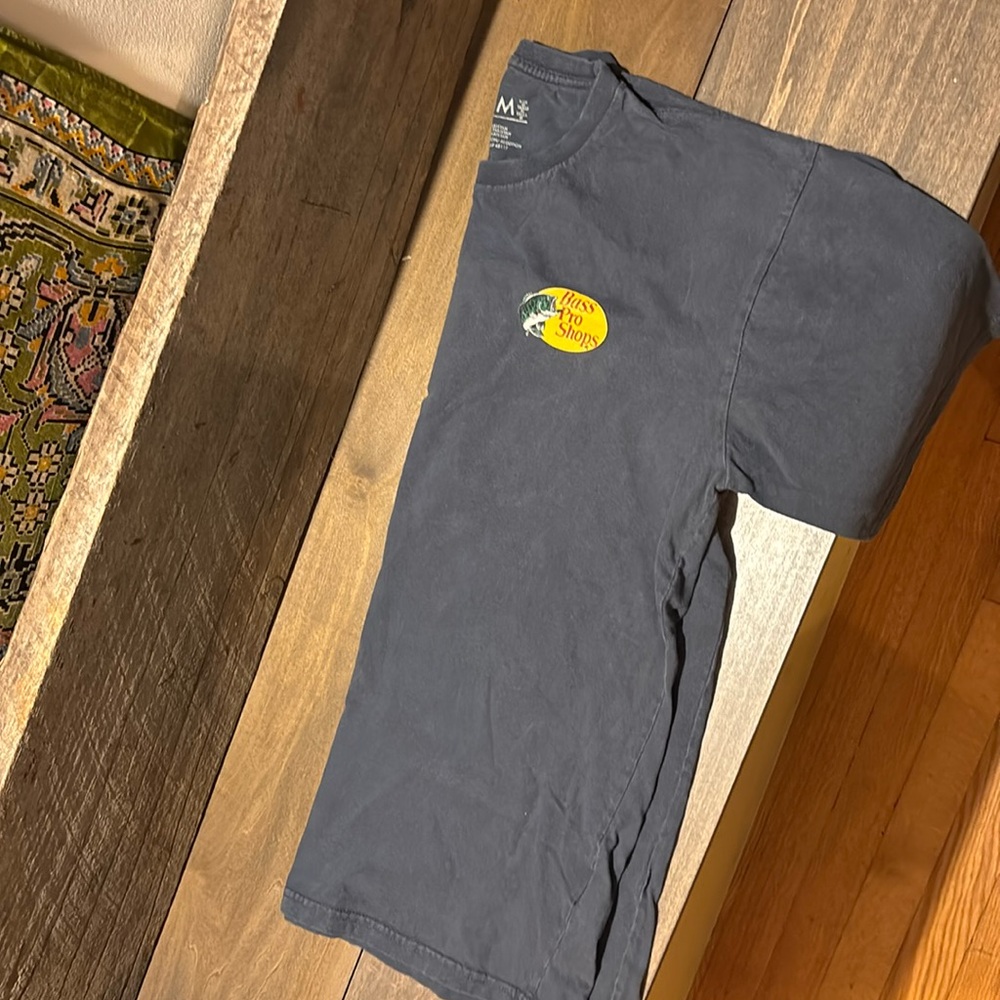 Men’s bass pro shops short sleeved t shirt